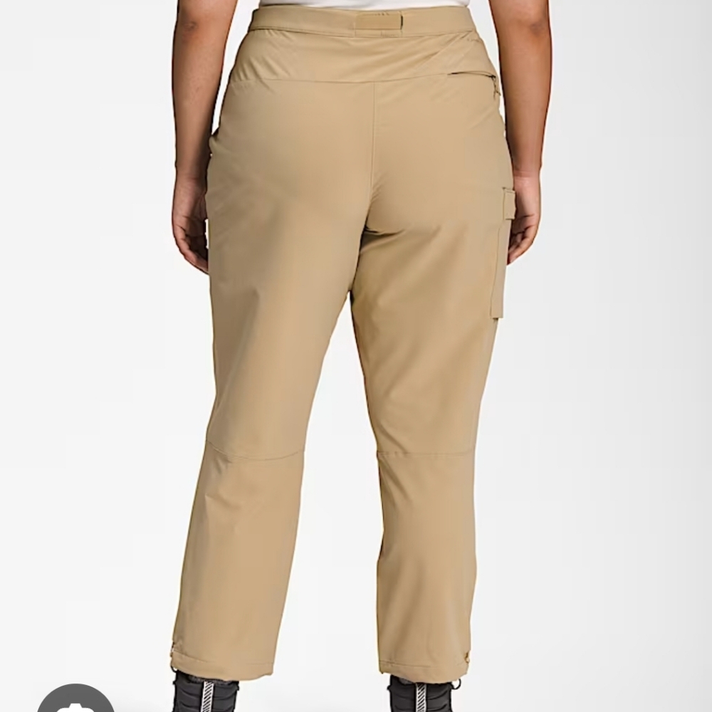 Women's Cloudveil Hiking Outdoor  Beige Pants SZ 6 Cropped